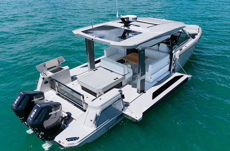 42ft Saxdor GTO Yacht Charter Fort Lauderdale
