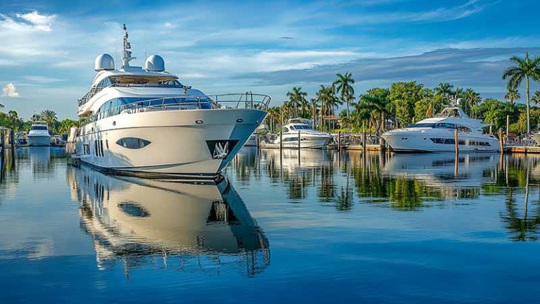 private yacht charter Fort Lauderdale