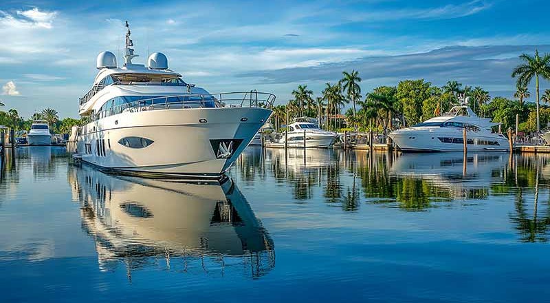private yacht charter Fort Lauderdale